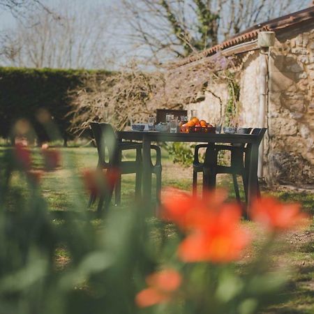 La Ferme De Bousserand Pontours 外观 照片